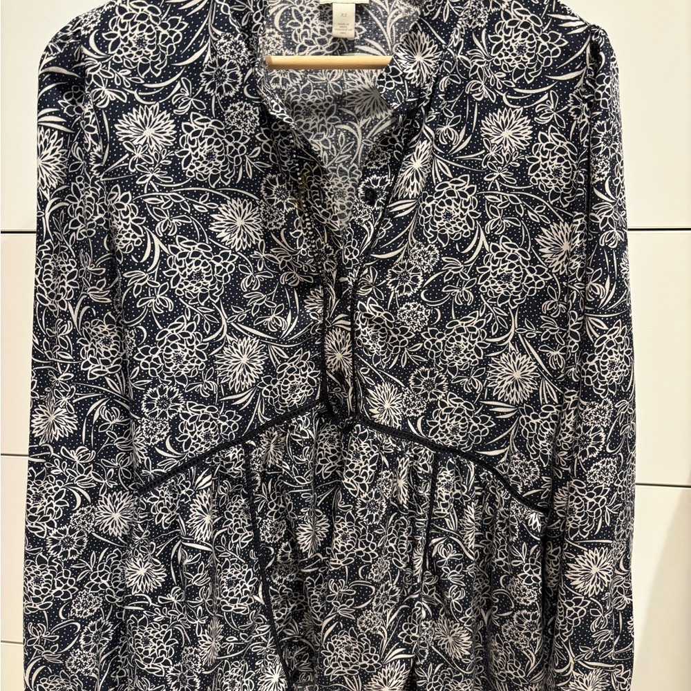 From Anthropologie Floral Navy and White Women's Blouse